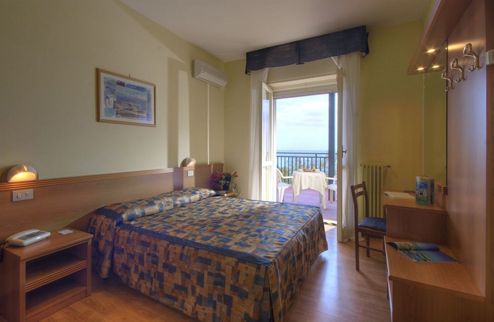 Hotel Regent 3*